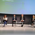 Андрей Жиков ( в средата)