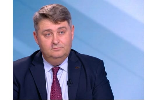 Евгени Иванов