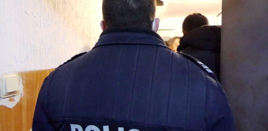 Полиция, задържане, арест