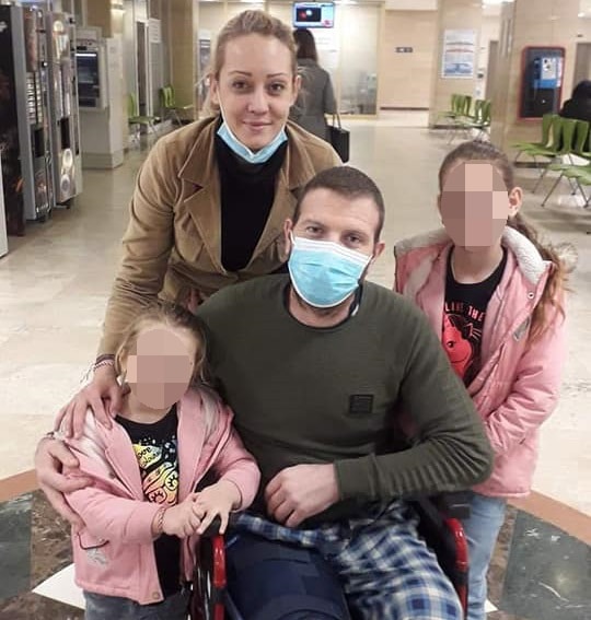 Димитринка, Юсеин Кавръкови и двете им дъщери