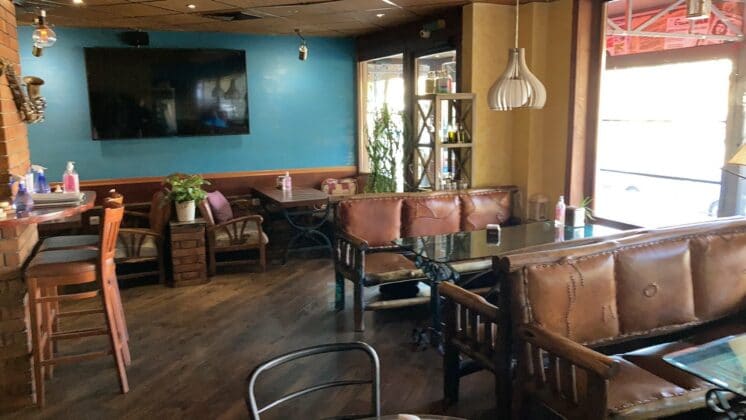 Празно заведение