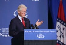 Президент Бил Клинтън