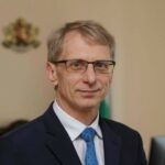 Проф. Николай Денков