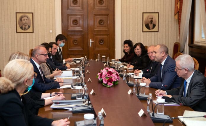 Румен Радев