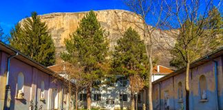 Римски двор в училището. Снимка: Личен архив