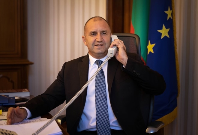 Президентът Румен Радев проведе телефонен разговор с министъра на външните
