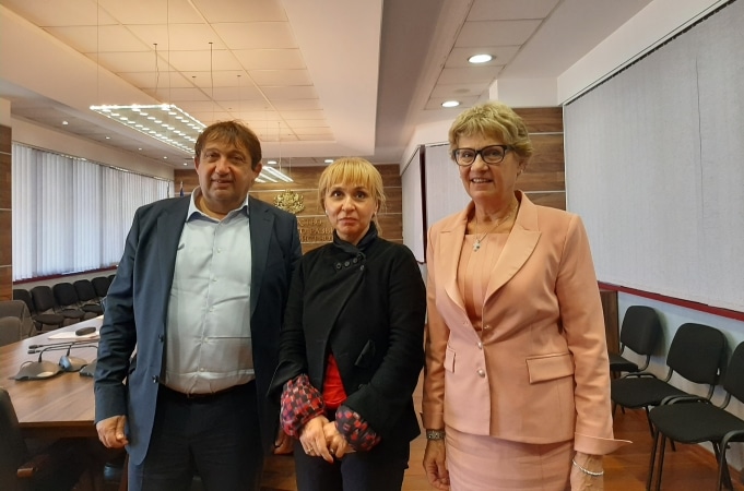 Иван Шишков, Диана Ковачева и Виолета Комитова