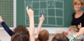 Класна стая, училища, неучебен ден