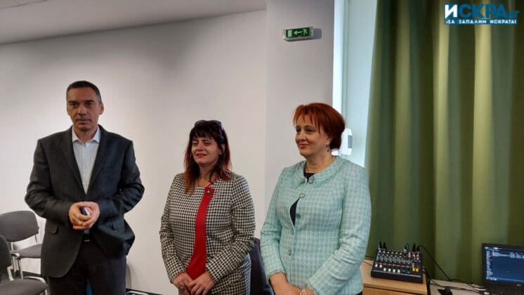 Димитър Николов, Нина Стоименова, Мария Нейкова