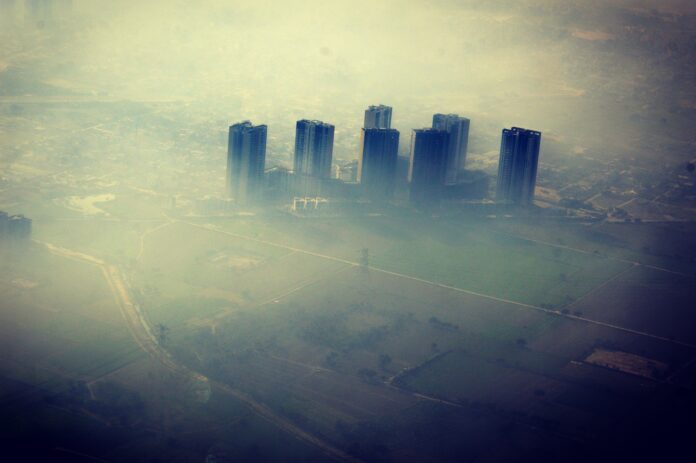 Замърсен въздух в Делхи.