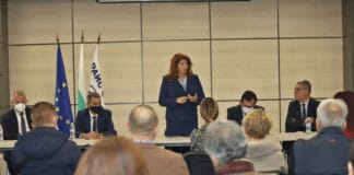 Илияна Йотова