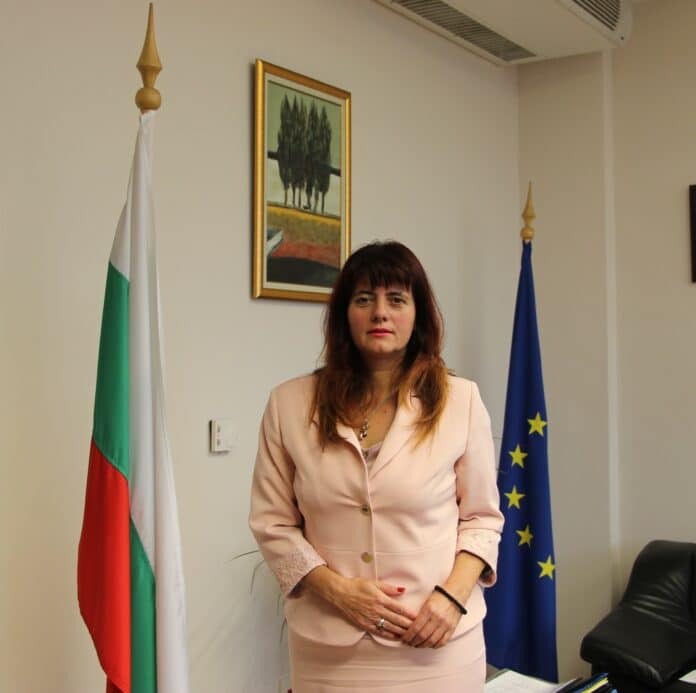 Нина Стоименова