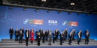 Външни министри на страните-членки на НАТО