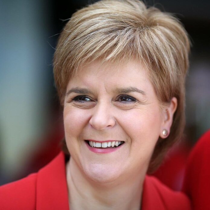 Никола Стърджън