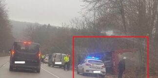 Обърнат тир в района на "Вълчите ями"