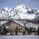 Планина, зима, хотел