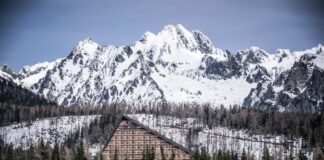 Планина, зима, хотел