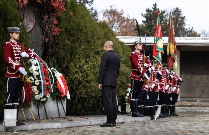 Президентът Румен Радев на Архангелова задушница