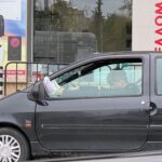 Шофиране с краката на волана в Бургас