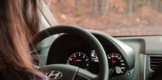 Жена шофьор