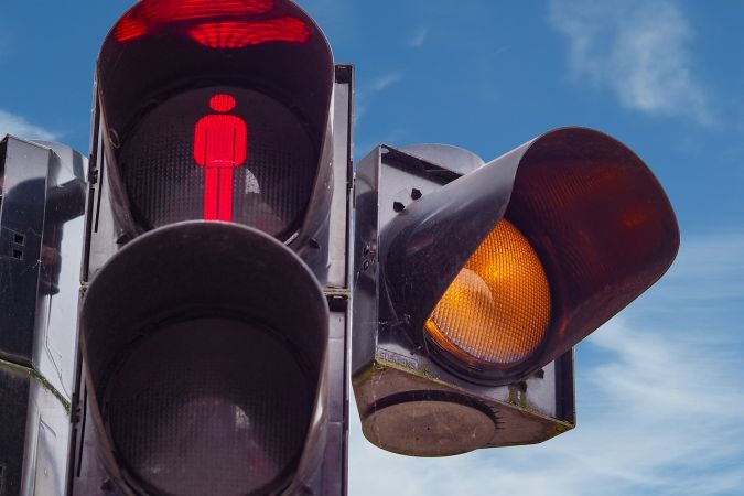 Смарт система със светофари ще регулира движението между София и