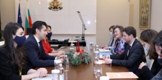 Работна среща между премиера Кирил Петков, екипа му и държавния секретар по европейските въпроси на Франция