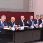 Обществено обсъждане