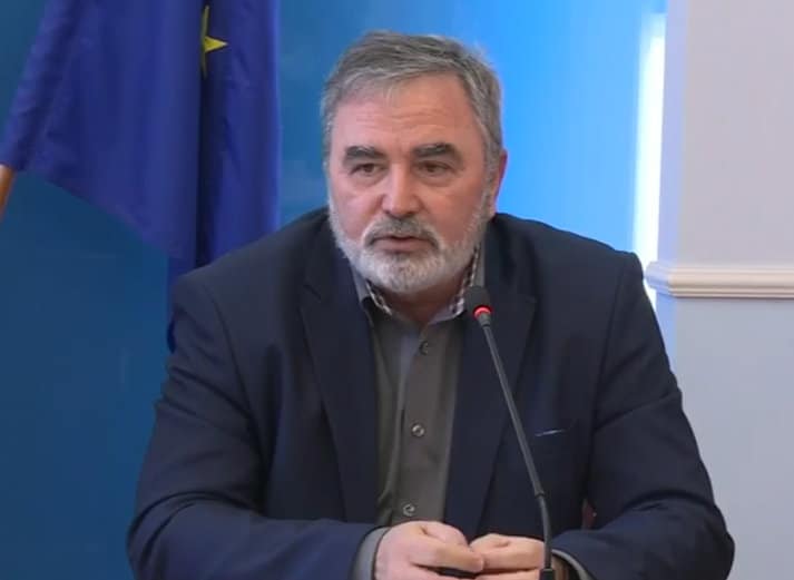 Главният държавен здравен инспектор прогнозира че първите случаи на грип