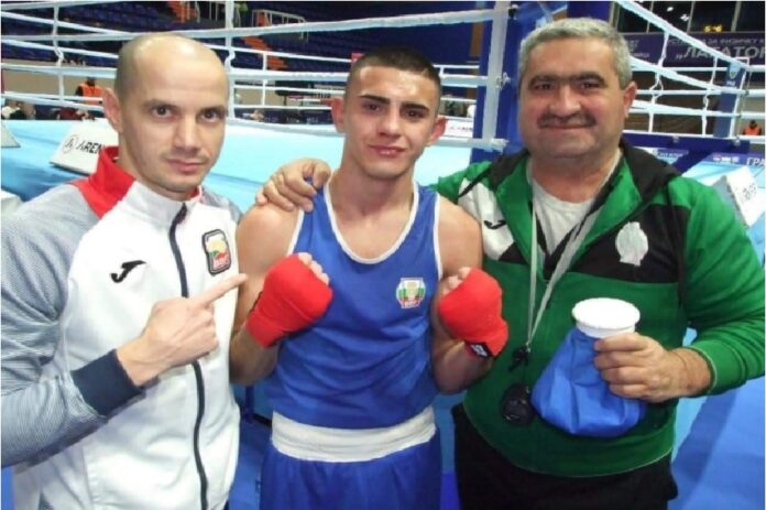 Николай Маринов