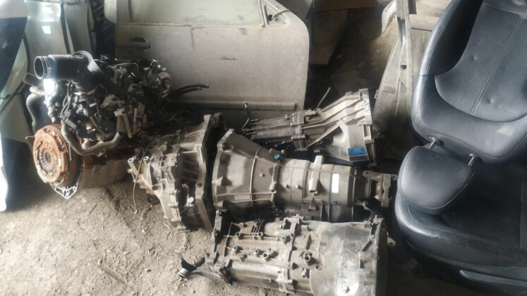 Части от откраднат автомобил