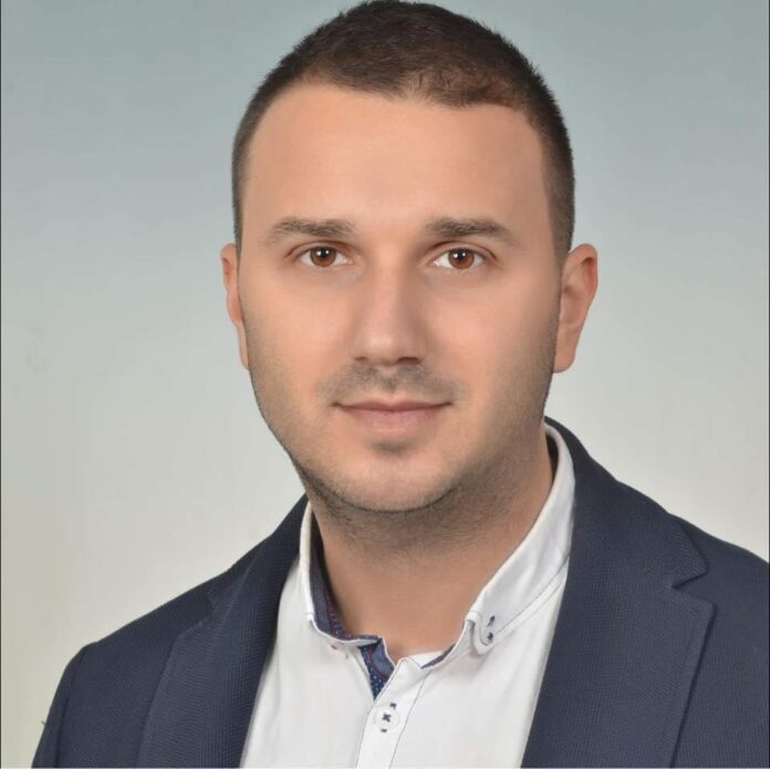 Даниел Парушев