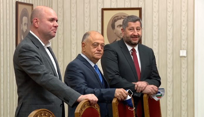 "Демократична България" на консултации при президента