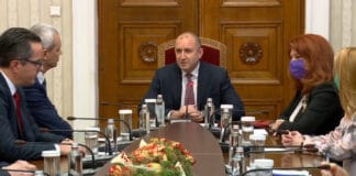 Консултации с "Възраждане"