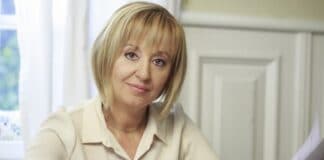 Мая Манолова