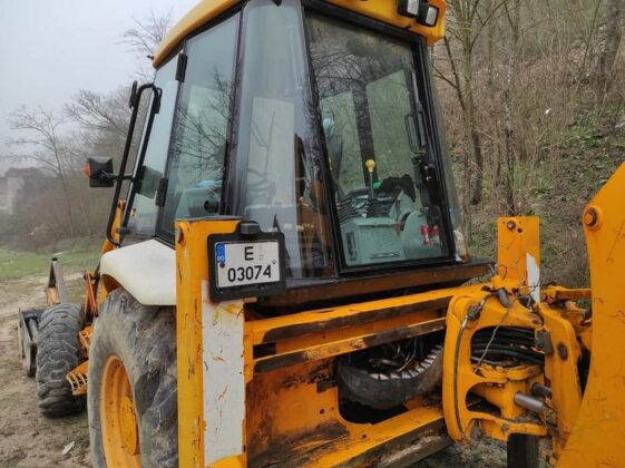 Нарушение при природна забележителност "Мелнишки пирамиди"