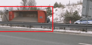 Обърнат камион на АМ "Струма"