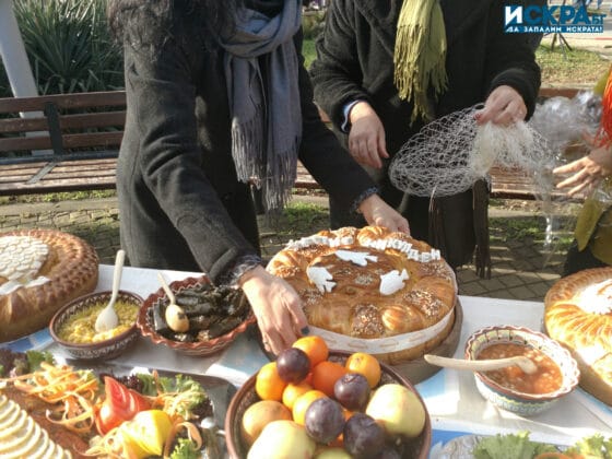 Освещаване на празничната трапеза и курбана
