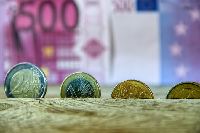 Пари, евро, монети, банкноти