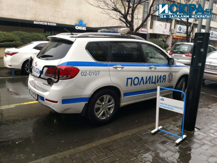 Патрулен автомобил