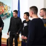 Президентът награди младежи