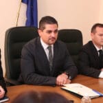 Радостин Василев (в средата)