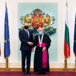 Румен Радев връчи орден Мадарски конник