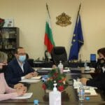 Среща между директори на лечебни заведения и министър Асена Сербезова