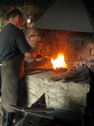 Стефан Чаков и неговият свят