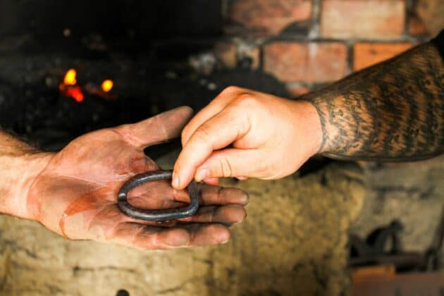 СтефанСтефан Чаков и неговият свят Чаков и неговият свят