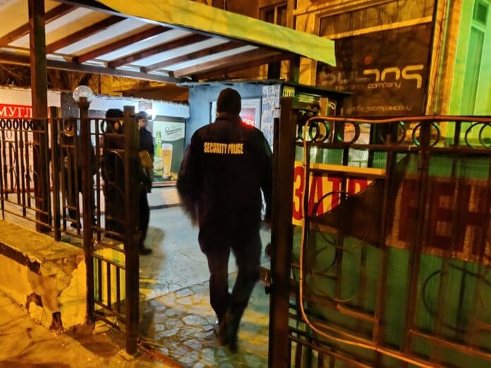 Акция на полицията в нощни заведения в Сливен