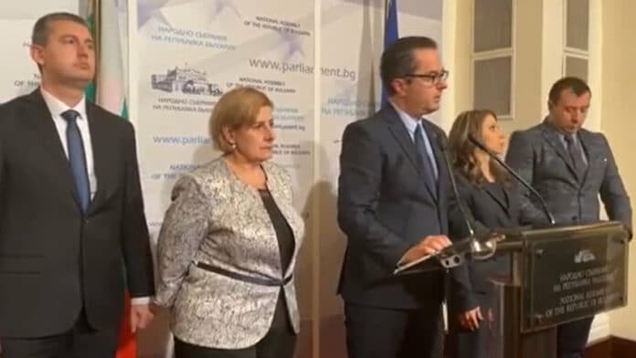 Брифинг на Възраждане