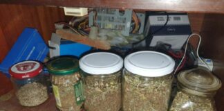 Буркани с марихуана