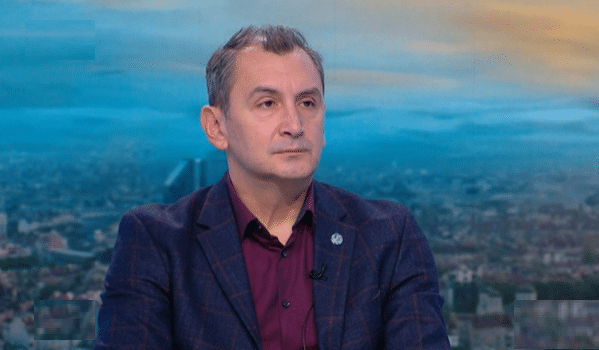 Доцент Михаил Околийски