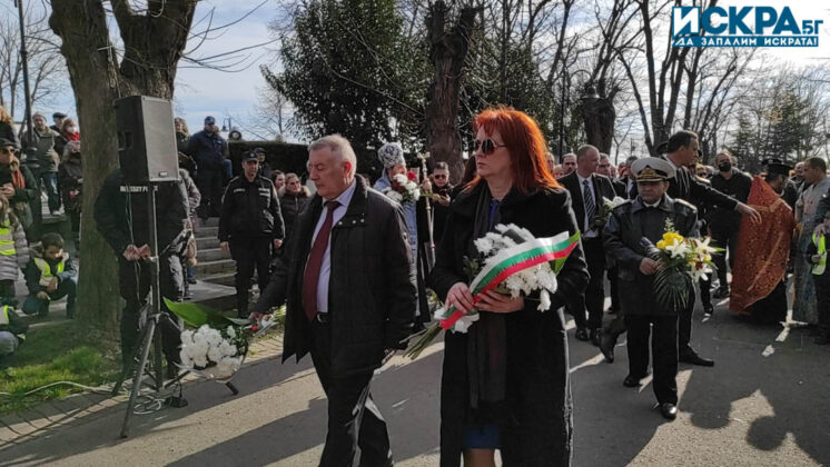 Почитаме Христо Ботев в Бургас